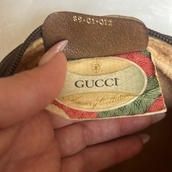 Gucci Pouch - Picture 8 of 11